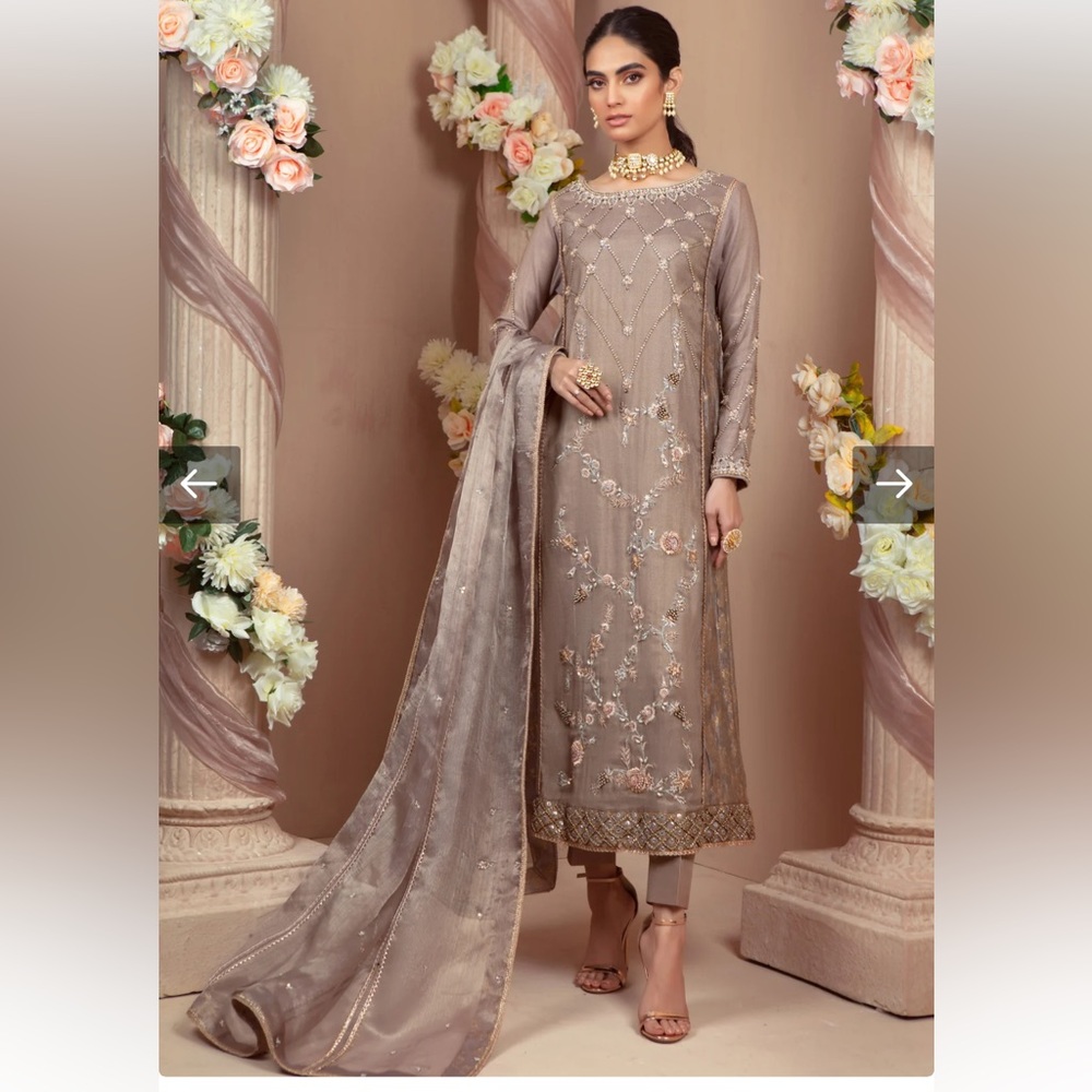Sarosh Salman Merlot Size S/M *BRAND NEW*